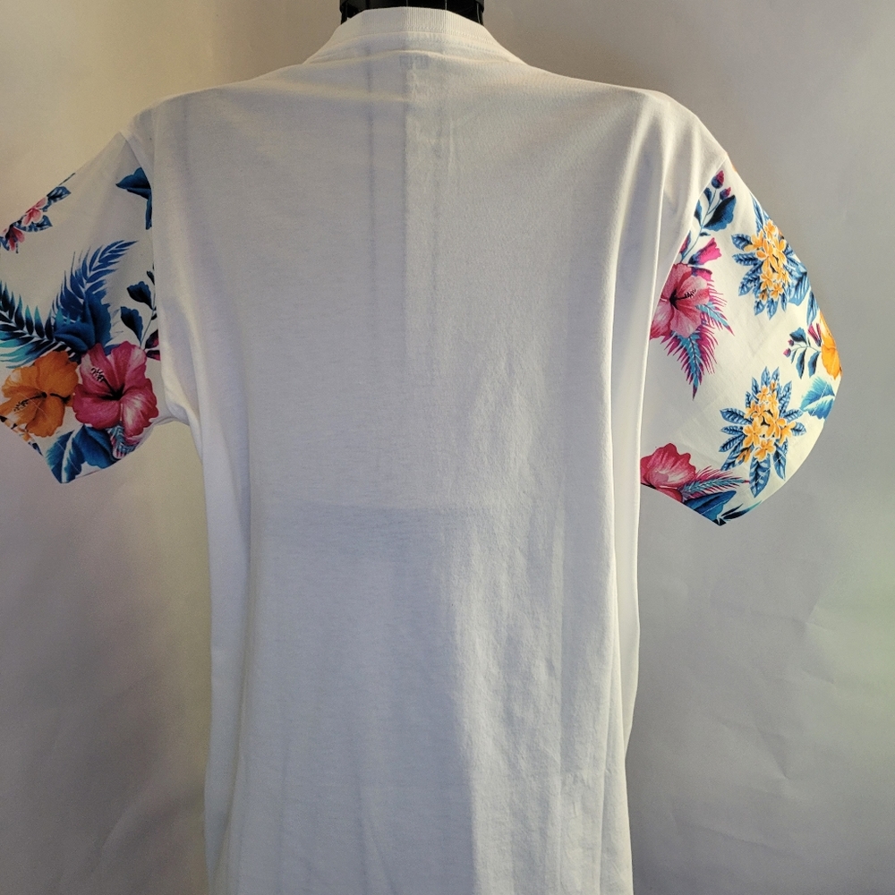 Tropical Printed Overlay Graphics Tee-shirt - Picture 2 of 2